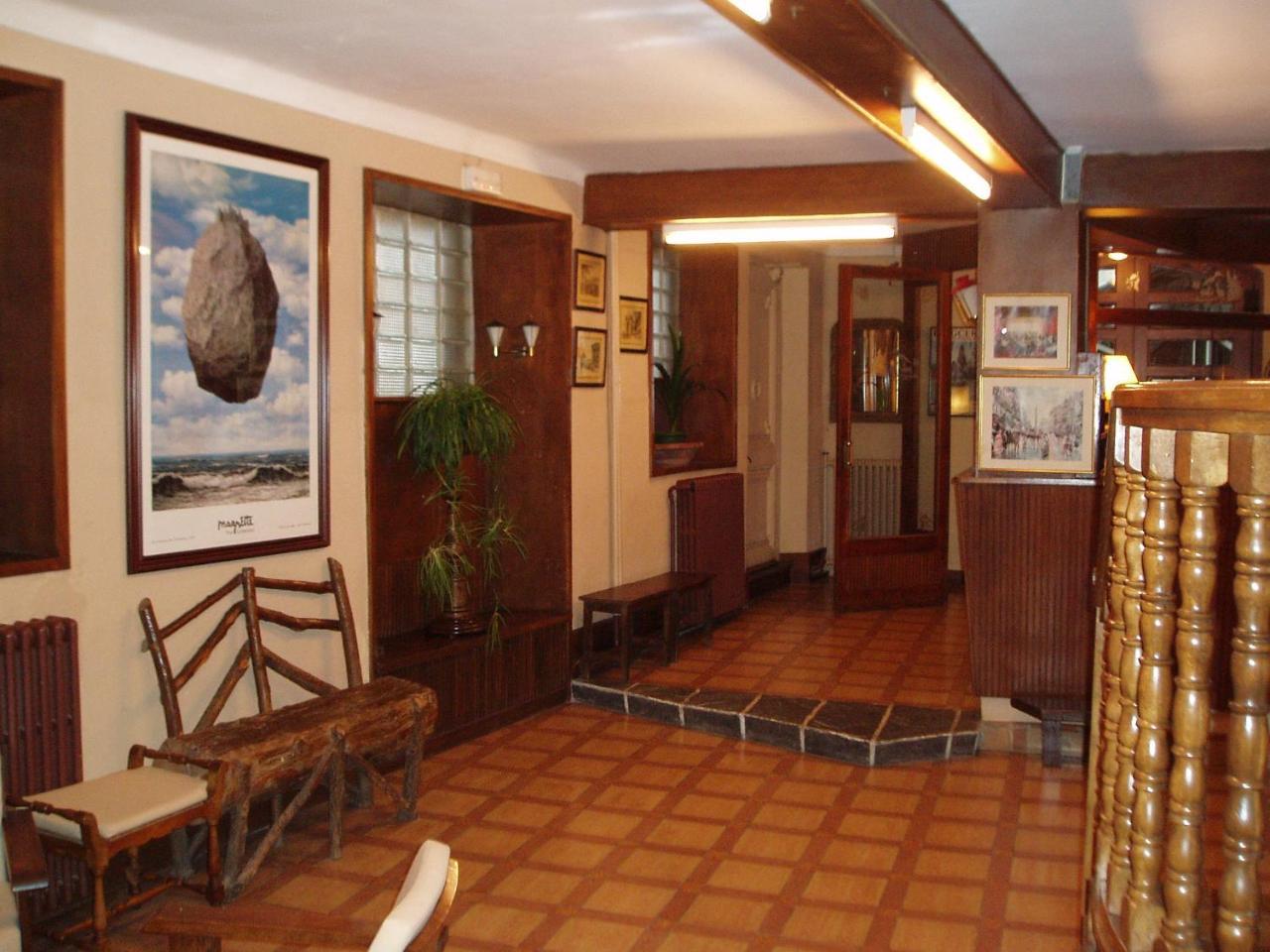 Hostal Rita Belvedere Puigcerdà Exterior foto